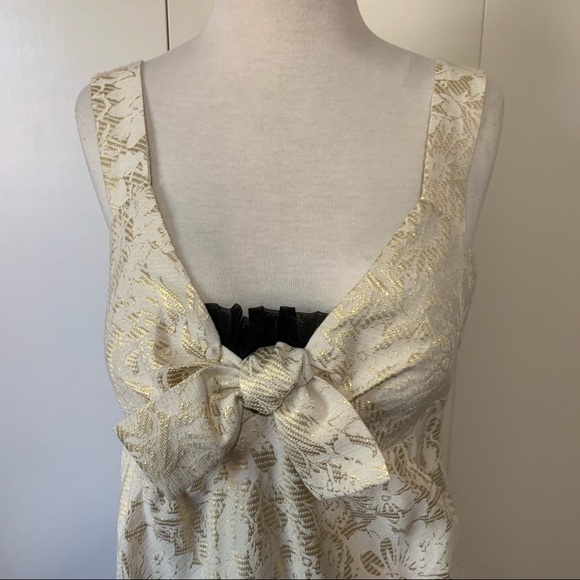 BCBG Paris Cream & Gold Dress with POCKETS - Picture 2 of 9